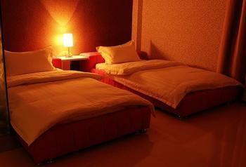 Lucky 5 Million Express Hotel Yuxi Kunming Zewnętrze zdjęcie