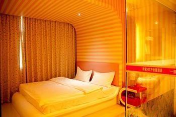 Lucky 5 Million Express Hotel Yuxi Kunming Zewnętrze zdjęcie